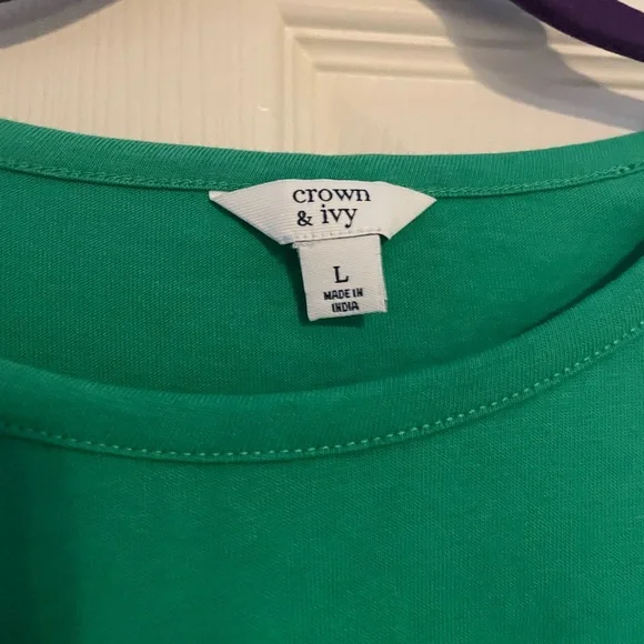 Crown & Ivy Green Ruffle Blouse - Size Large - 100%‎ Cotton - Picture 5 of 5